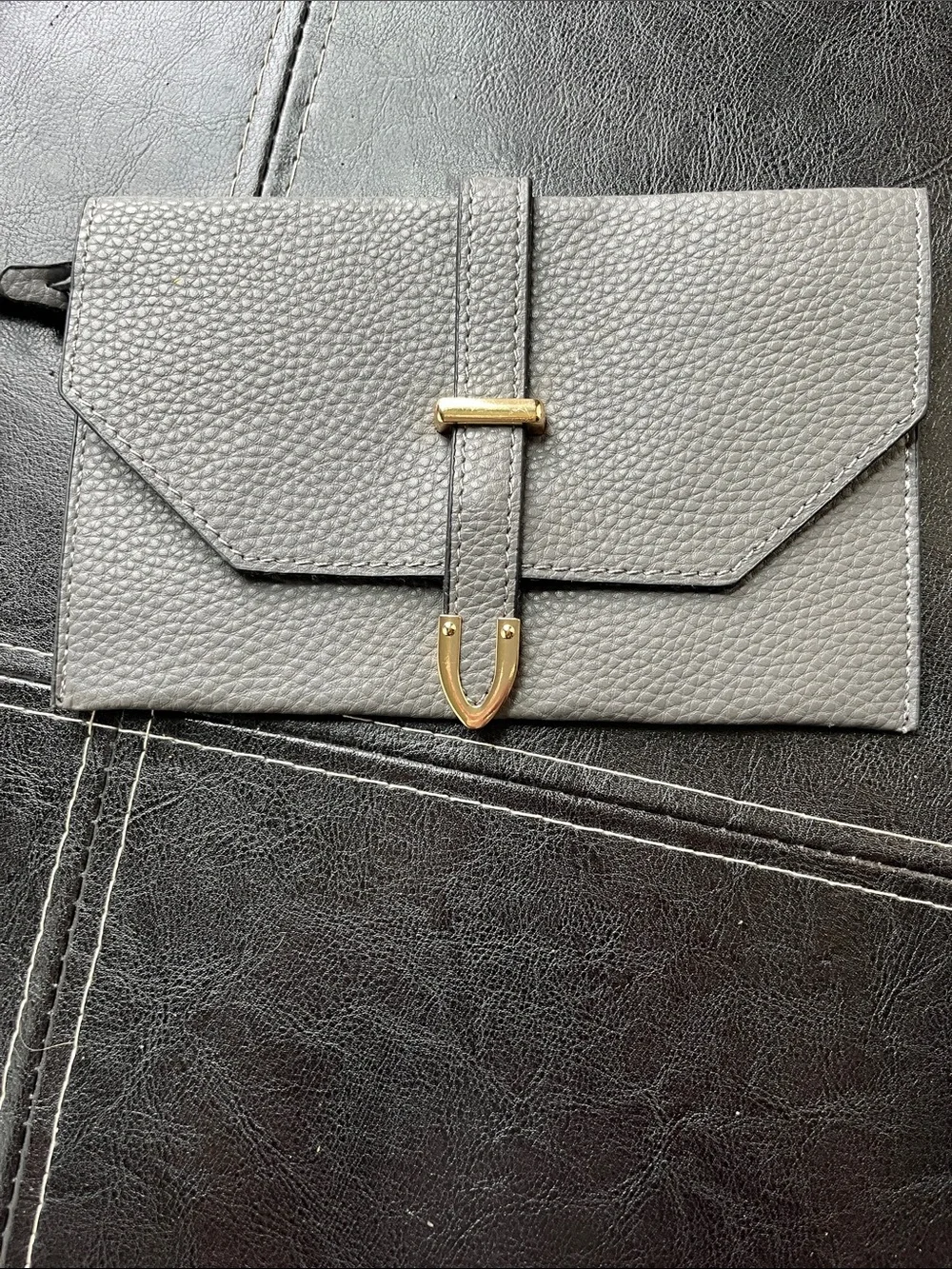 Source Unknown Floral Pink Clutch Wallet with Gold Plaque